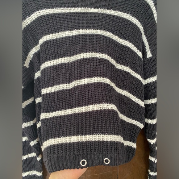 Revamped black & white striped knit sweater (M) - Picture 2 of 8